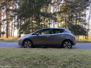 Nissan Leaf 2014 SV 24KW/h - Image 4
