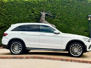 Mercedes-Benz GLC 2022 AMG SPEC 4 MATIC - Image 3