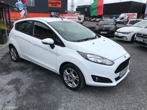 2016 Ford Fiesta **VERY LOW KMS** - Image 3