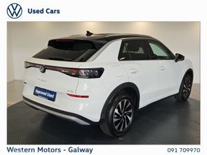 Volkswagen T-Roc **Save €1000 vs New** Style Spec, - Image 3