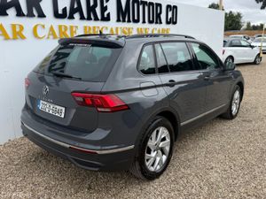 Volkswagen Tiguan Life 2.0tdi D7F 150HP 5 - Image 4