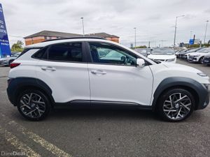 HYUNDAI KONA EXECUTIVE AUTOMATIC PETROL HYBRID - Image 4
