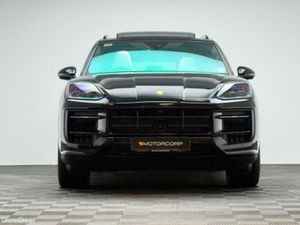 Porsche Cayenne BLACK EDITION V6 E-HYBRID - Image 2