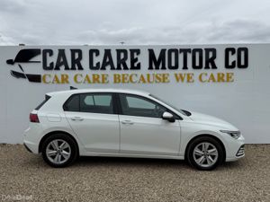 Volkswagen Golf Life 1.0 TSI Mhev 110HP 5 - Image 2