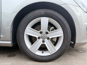 Volkswagen Golf Automatic & Upgraded Alloy Wheels - Image 4