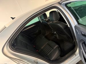 Skoda Superb STYLE 2.0 TDI 190BHP 4DR - Image 4