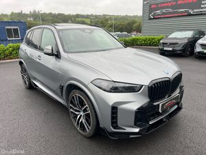 2025 BMW X5 XDrive 50E M Sport PHEV PAN ROOF - Image 2