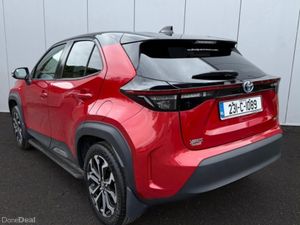Toyota Yaris Cross YARIS CROSS LUNA SPORT - Image 3