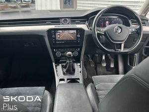 Volkswagen Passat 1.6 TDI 120HP Highline - Image 2