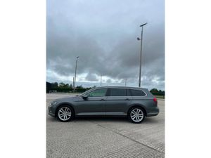 Volkswagen Passat HIGHLINE 1.6 TDI MANUAL 6SPEED F - Image 4