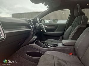 Volvo XC40 Fully Electric Ultimate - Image 4