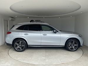 Mercedes-Benz 300 2024 - Image 4