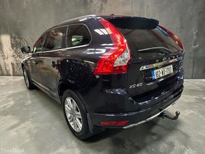 Volvo XC60 D5 (220hp) AWD SE LUX Manual - Image 4