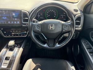 Honda Vezel Auto HYBRID  Z H Sensing (Key 31) - Image 4