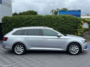Skoda Superb SE TECH IV 1.4 HYBRID // FULL SERVICE - Image 2