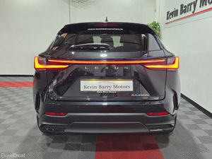 Lexus NX PHEV (PREMIUM PACK) 4WD AUTOMATIC **ONE O - Image 3