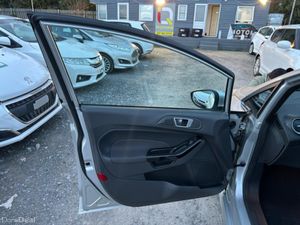 Ford Fiesta 1.0L Automatic Petrol - Low mileage (1 - Image 4