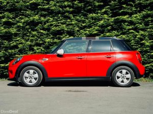 MINI COOPER D 2018-LOW MILEAGE - Image 2