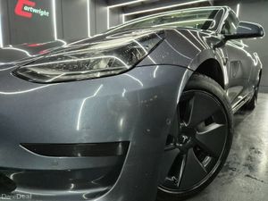Tesla Model 3 2022 - Image 2