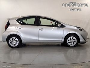 Toyota Aqua 1.5 - Image 2