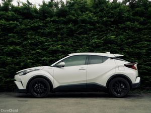 Toyota C-HR Hybrid 2017 | Stylish Hybrid SUV - Image 2