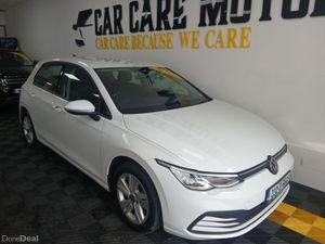 Volkswagen Golf Life 1.0 TSI Mhev 110HP 5 - Image 2