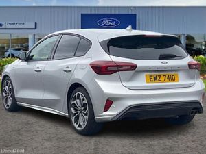 Ford Focus 1.0T EcoBoost MHEV ST-Line X Hatchback - Image 2