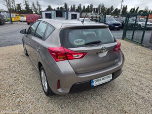 Toyota Auris 2014 - Image 3