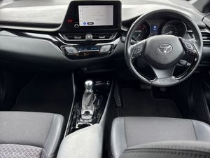 Toyota C-HR 1.8 HYBRID SPORT BITONE (IRISH CAR) - Image 3