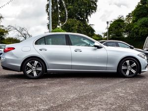 Mercedes-Benz C-Class C200d Avantgarde 2.0 Auto - Image 4