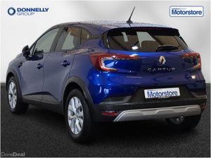 Renault Captur Hatchback Iconic - Image 2