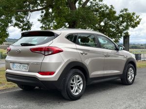 Hyundai Tucson 2016 Comfort Low Mileage - Image 4
