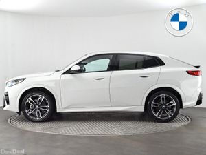 BMW iX2 eDrive20 M Sport - Image 3