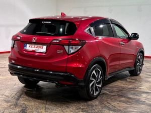 Honda Vezel 1.5 AUTOMATIC - RS EDITION - BLACK HAL - Image 4