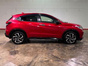 Honda Vezel 1.5 AUTOMATIC - RS EDITION - BLACK HAL - Image 3