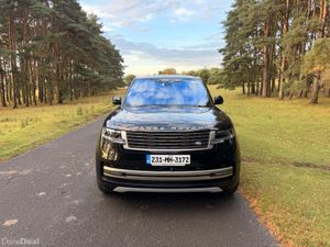 Land Rover Range Rover 2023 - Image 2