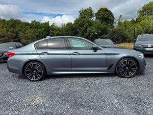2017 BMW 520 M SPORT * SUNROOF * - Image 3