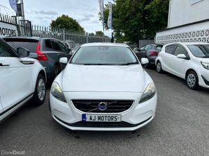2015 VOLVO V40 AUTOMATIC - Image 3