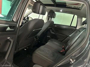 Volkswagen Tiguan 2.0 TDI SEL 150PS 5DR A AUTO - Image 2