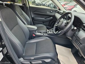 Honda Vezel 2022 Petrol Hybrid 25k miles only - Image 4