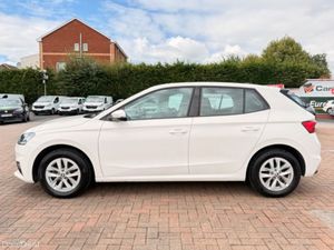 Skoda Fabia AMB 1.0mpi 65HP 5DR - Image 4