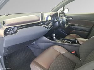 Toyota C-HR G HYBRID AUTO - Image 4