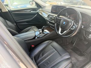 2022 BMW 520D Auto M-Sport Alloys ! - Image 4