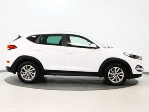 *64* 2016 Hyundai Tucson 1.7 executive - Image 3