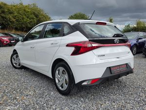 2022 Hyundai i20 Classic/Irish car/1yr Warranty - Image 2