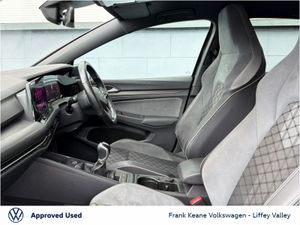 Volkswagen Golf R-LINE 1.5 TSI 130HP *DEEP BLACK M - Image 4