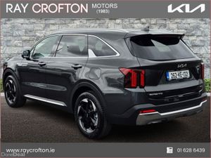 Kia Sorento 1.6 PHEV *3.9% APR* - Image 4