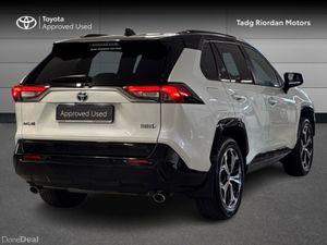 Toyota RAV4 PLUG-IN HYBRID SPORT - Image 2