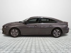Peugeot 508 ALLURE HYBRID PHEV 225bhp - Image 4