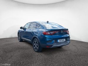 Renault Arkana TECHNO E-TECH HYBRID 14 - Image 3